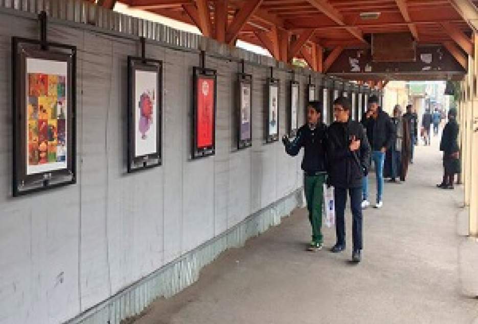 نمایشگاه جنتلمن‌های تروریست در قم برپا شد