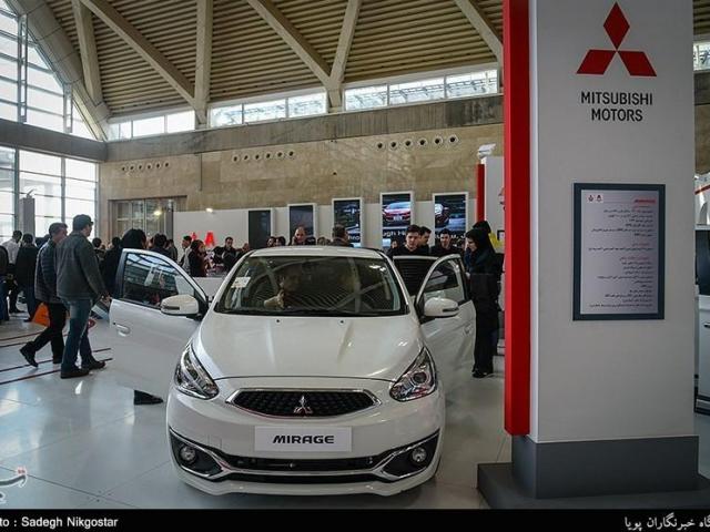هفدهمین نمایشگاه بین المللی خودرو در شیراز گشایش یافت