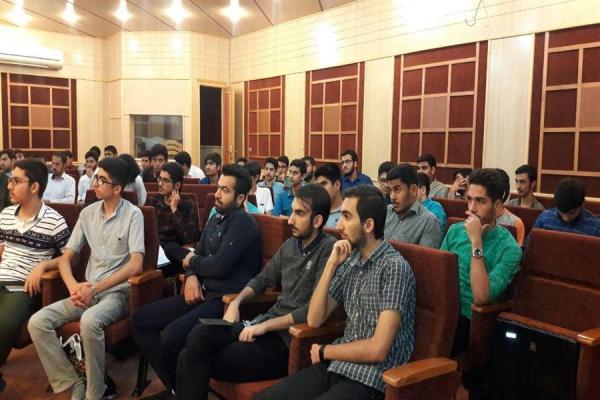 آشنایی مربیان خانه های نور خوزستان با روش درک قرآن در شهر قم
