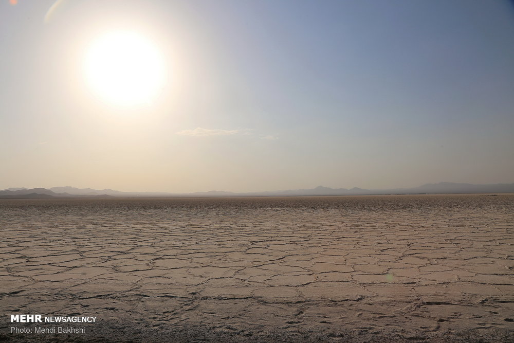 وضعیت دریاچه نمک قم بحرانی‌تر شده است – پایگاه خبری شهرکریمه | اخبار ایران و جهان