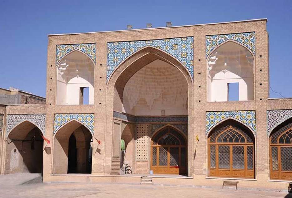 شهرکریمه – ۶۰ مسجد در قم نیاز به تعمیر و تکمیل دارند