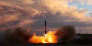 مقام آگاه نظامی: آزمایش‌های موشکی ایران کاملا دفاعی و برای پاسخ‌گویی به تجاوز‌های احتمالی است