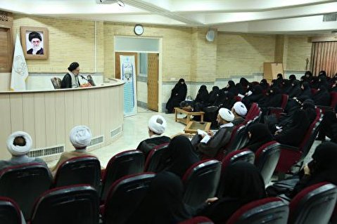 برگزاری نشست عفاف و حجاب در جامعه‌الزهرا