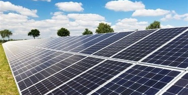 تولید ۱۱٫۸ مگاوات برق خورشیدی در استان قم