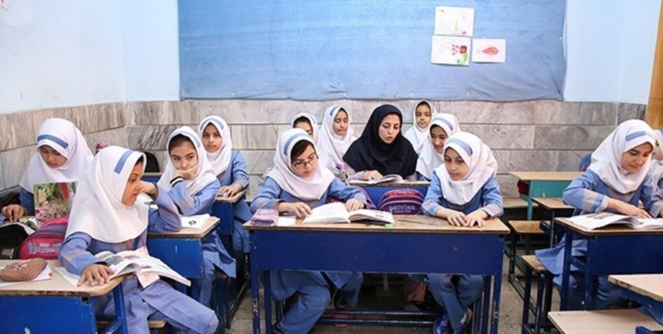 فارس من|کمک‌های مردمی به مدارس طبق قانون باید داوطلبانه باشد