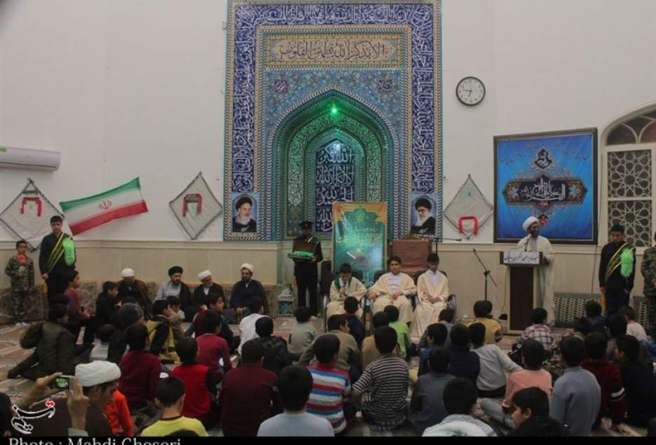 شهرکریمه – ۳۰۰ طلبه حافظ قرآن در مساجد قم حلقه‌های قرآنی تشکیل می‌دهند‌