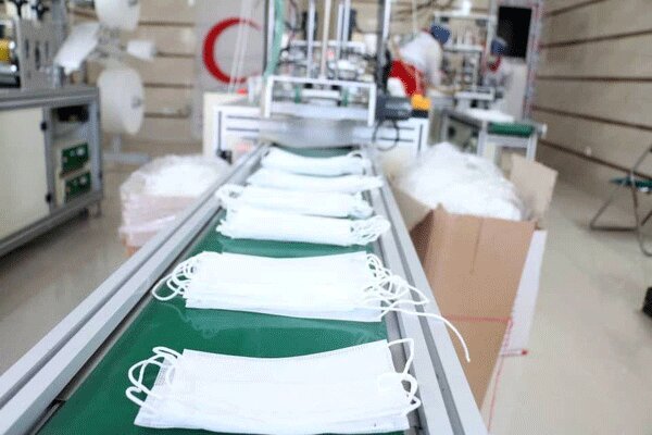 فعالیت ۱۵ کارخانه تولید ماسک و دستکش در قم – پایگاه خبری شهرکریمه | اخبار ایران و جهان