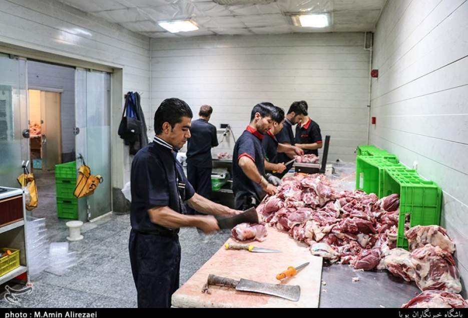 ۱۲ هزار بسته گوشت روز عید قربان میان محرومین استان قم توزیع می‌شود