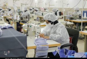شهرکریمه – ایجاد ظرفیت تولید روزانه ۷۰۰ هزار ماسک در قم؛ قیمت مصوب ۱۳۰۰ تومان است