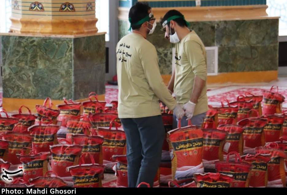 شهرکریمه – ۴ هزار بسته معیشتی توسط بسیج دانشجویی استان میان نیازمندان قمی توزیع شد